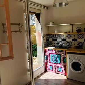Deux pièces rez-de-jardin , Avignon France