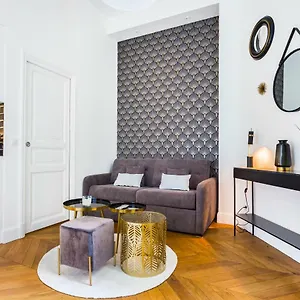 Cmg Trocadéro / Doumer , Paris France